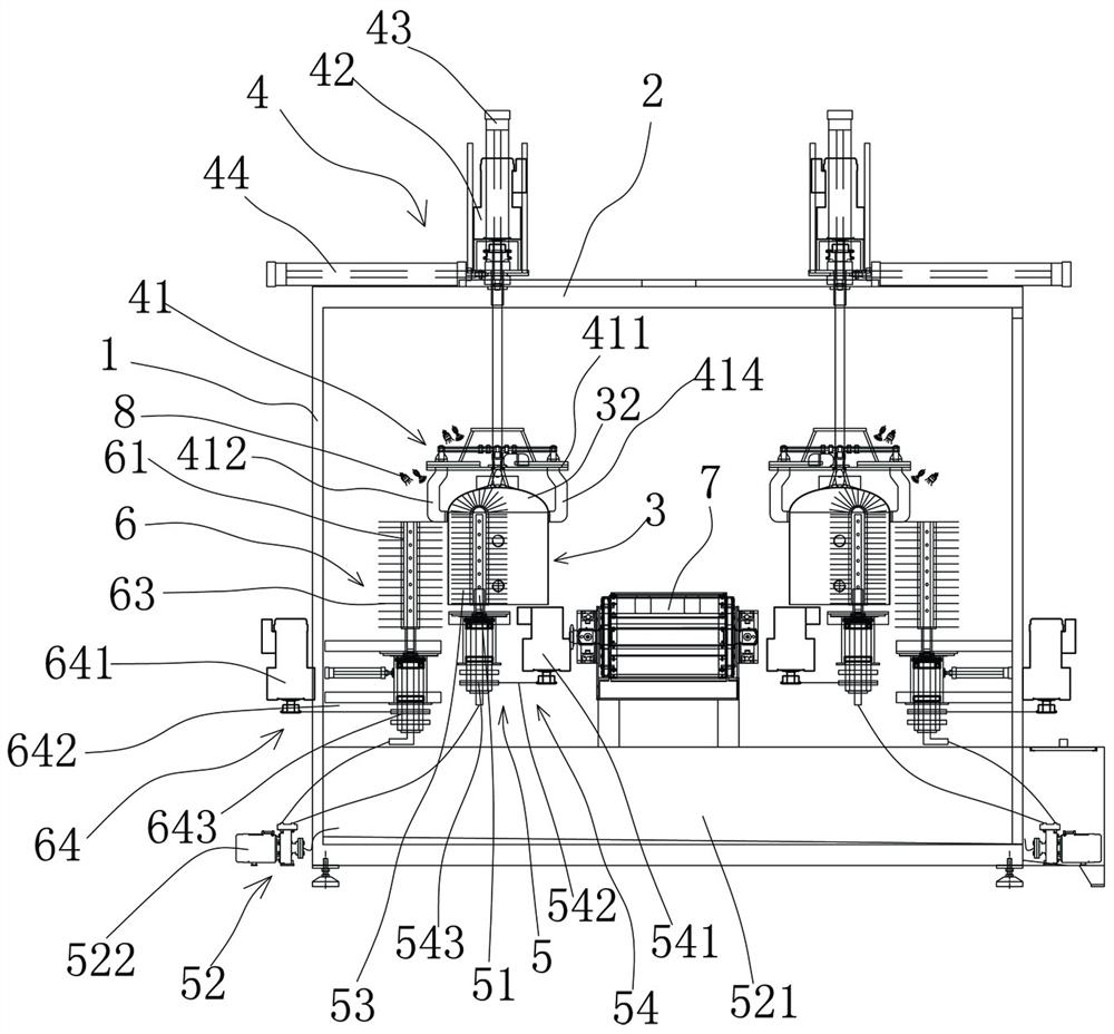 Active automatic cleaning device and cleaning line for stretching inner container