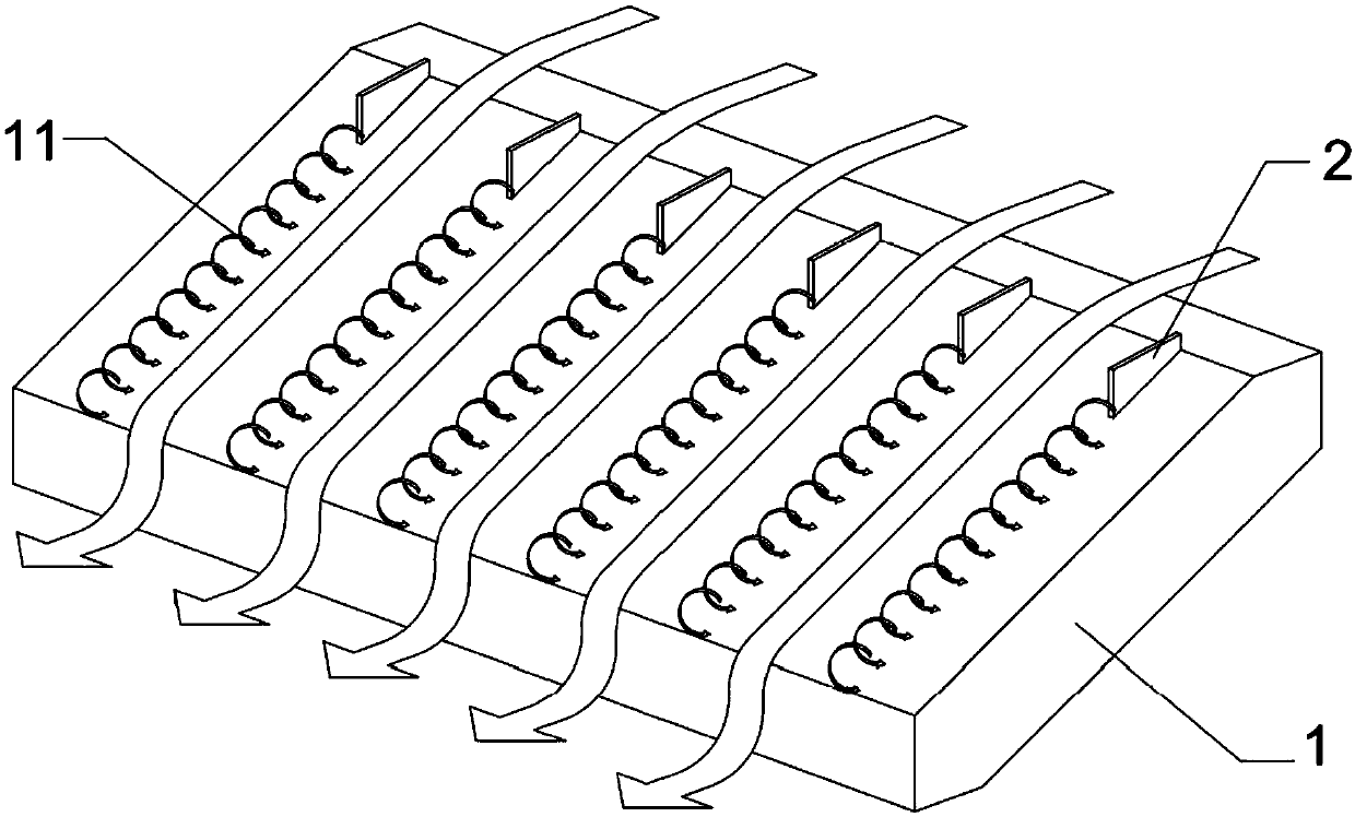 Louver and blade thereof