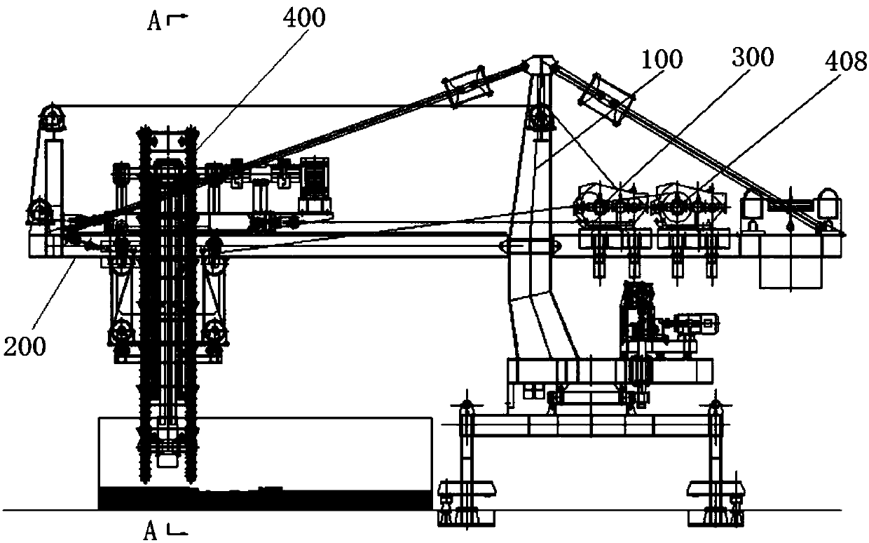 Chain bucket reclaiming equipment and corresponding ship unloader