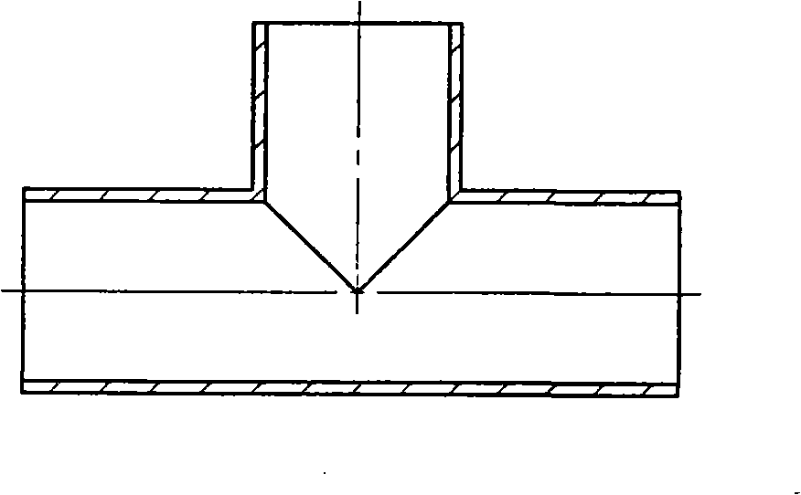 Nonmetal filling medium for producing piping branch junctions and technique for squeezing the piping branch junctions