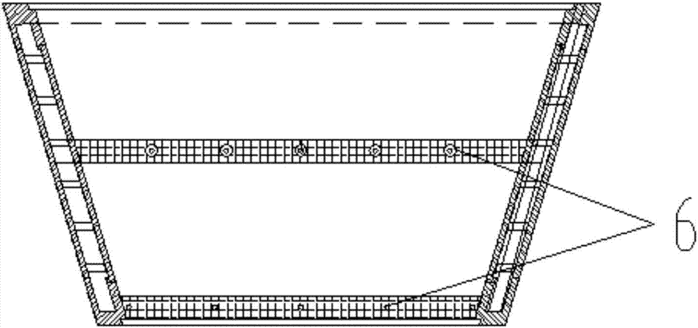 Composite cooling and crystallization accelerating equipment in vacuum furnace