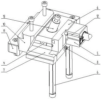 Mold provided with mechanism for directly pushing out slider insert through ejector retainer plate