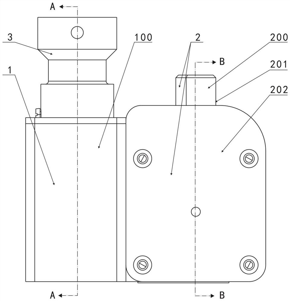 Portable breathing air supply device capable of realizing self-adaptive adjustment