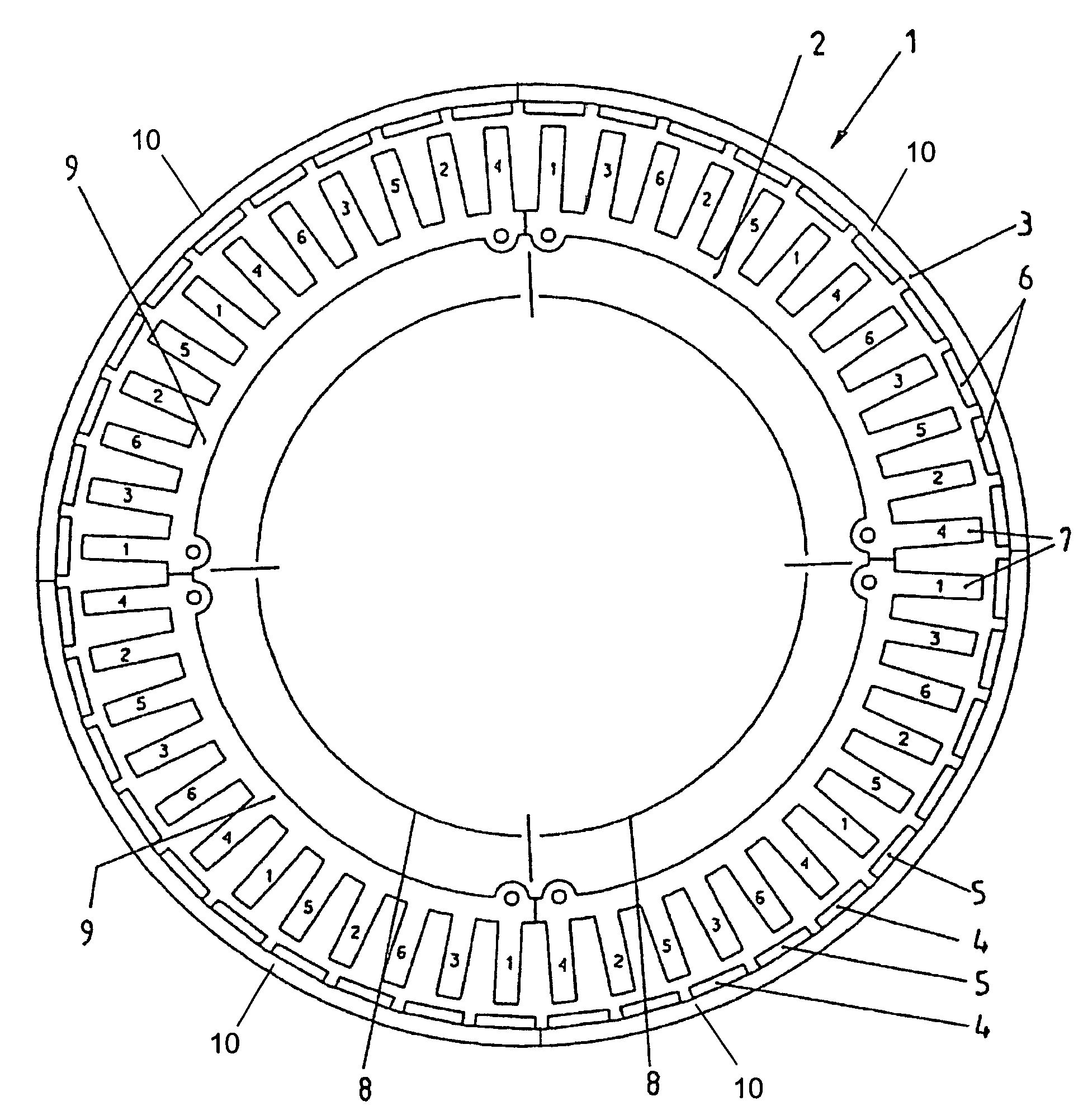 Multi pole electrical machine with reduced cogging force