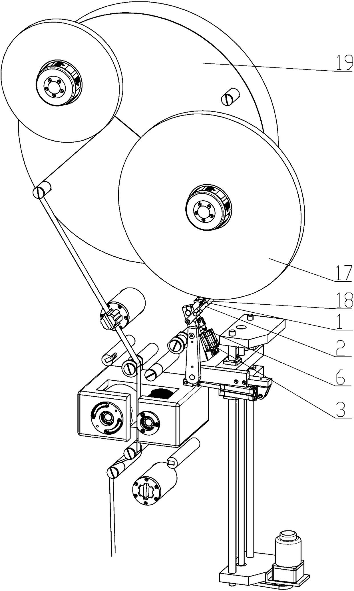 Automatic paper tape head searching and clamping mechanism for paper disc and control method