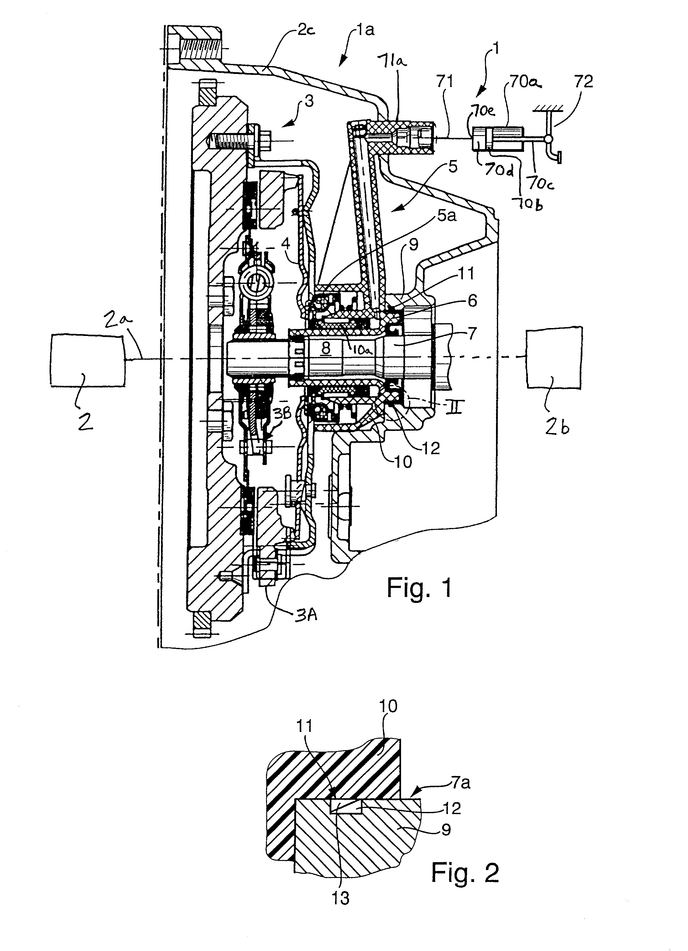 Hydraulic operating arrangement for clutches and the like