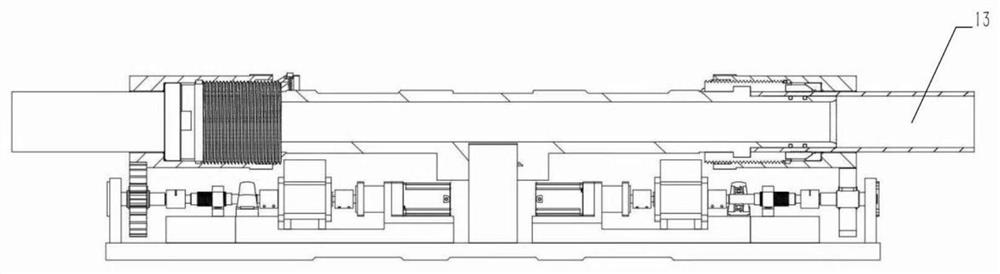 Automatic pipeline quick connecting device