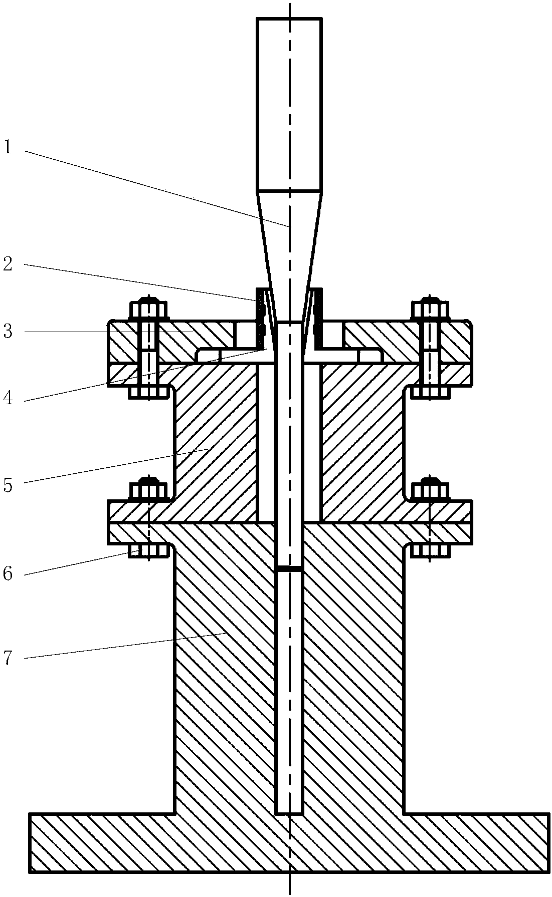 Expanding device and method for shape memory alloy pipe joint