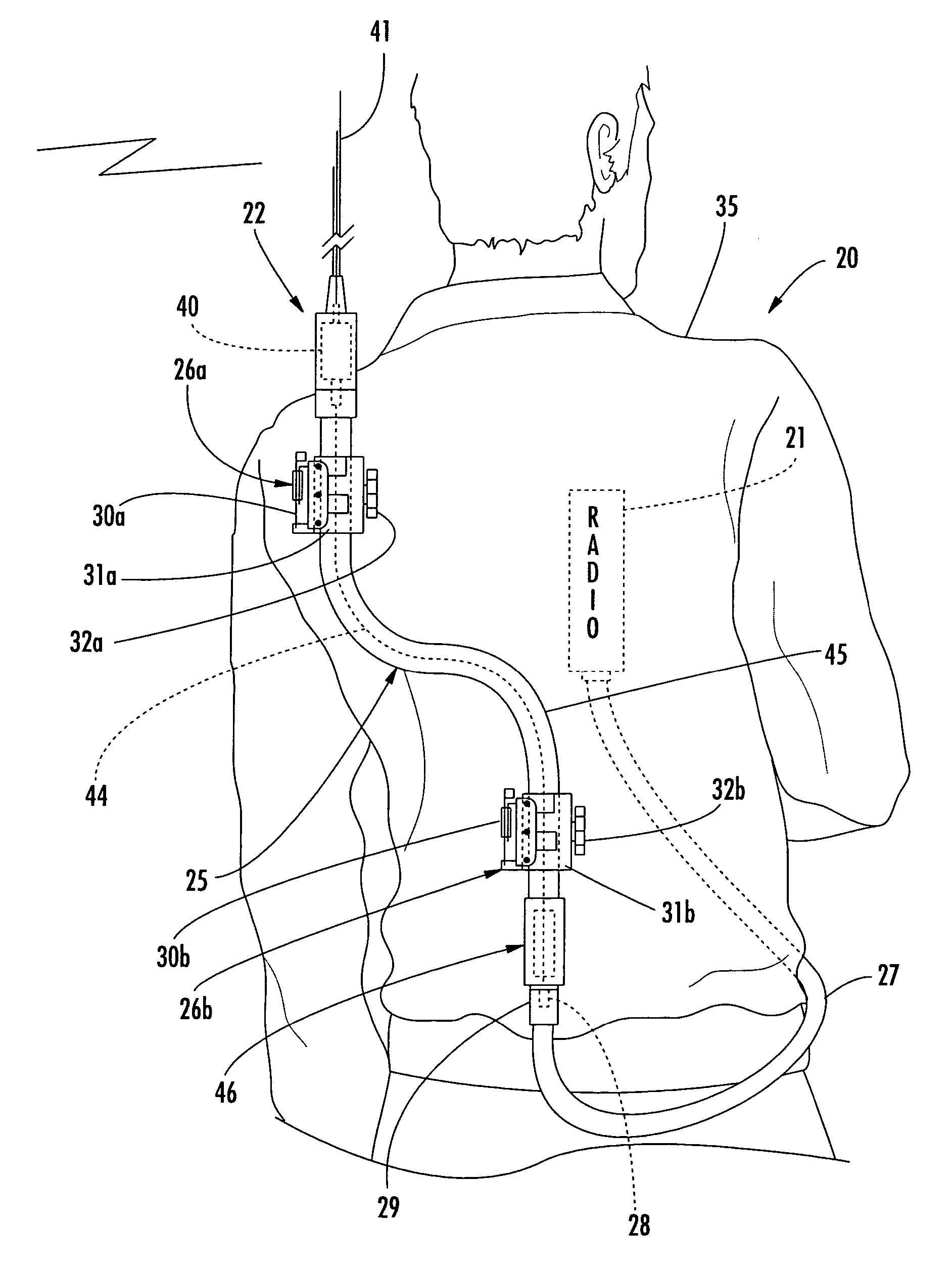 Broadband dipole antenna to be worn by a user and associated methods