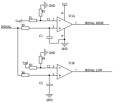 Hysteresis comparison circuit for automatic gain adjustment of gas ultrasonic flowmeter and implementation method