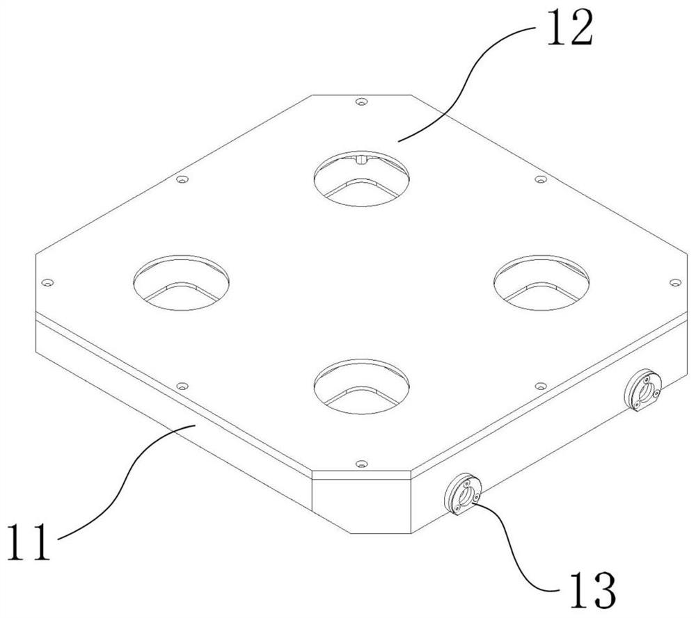 Wall-climbing robot based on roller type suction cup