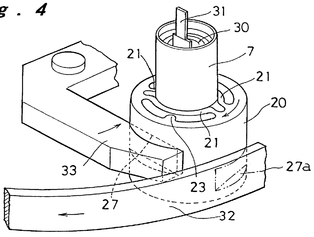 Holder for cylindrical cell in conveyor system