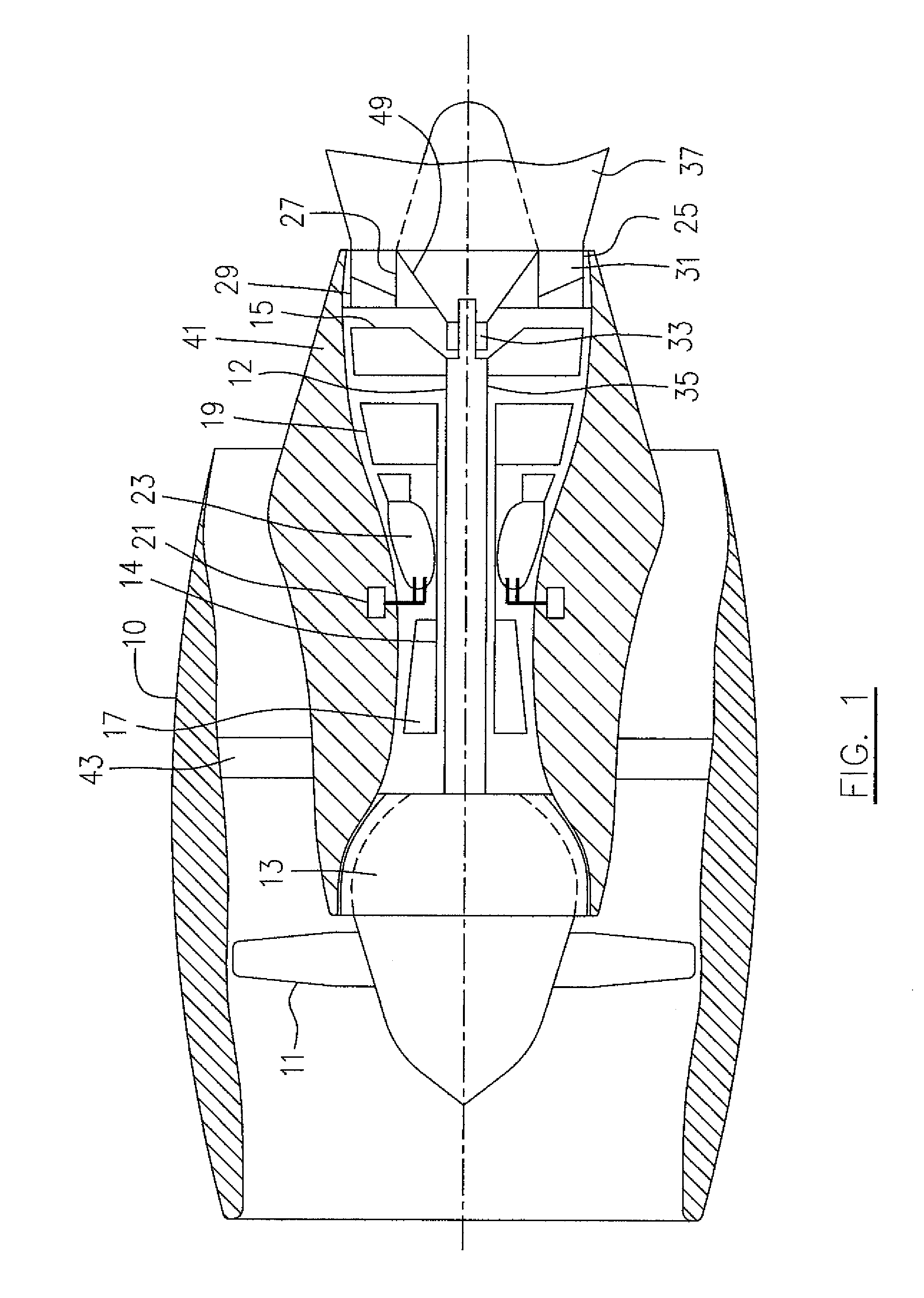 Structural reinforcement strut for gas turbine case