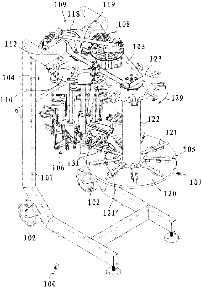 Automatic peeling device for elongated peeled goods and peeling method