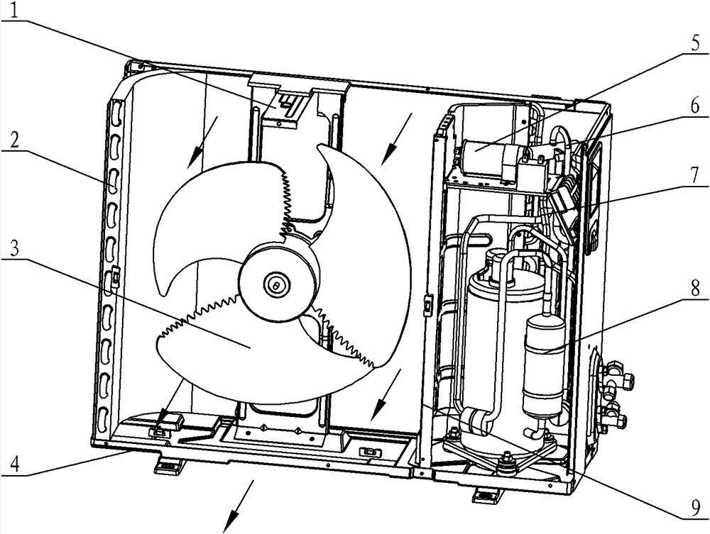 Air conditioner starting and operating at low voltage and control method thereof