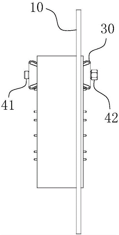 Feeder waveguide penetration opening sealing assembly