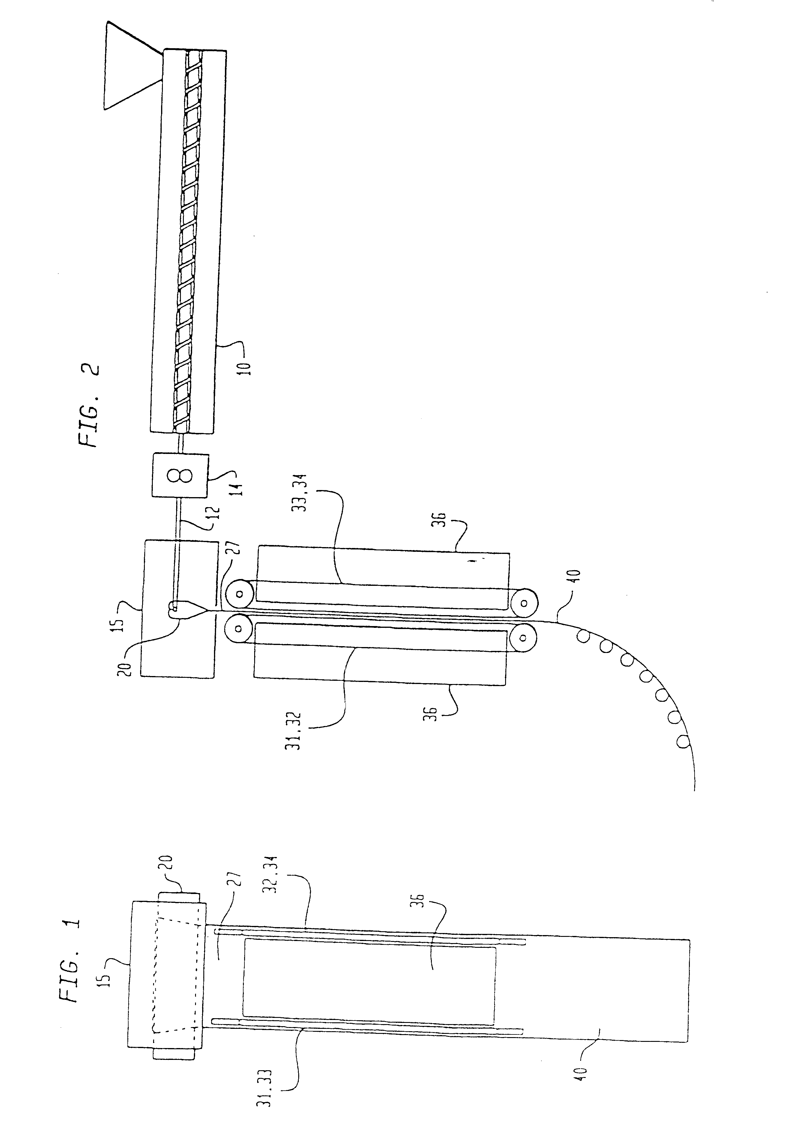 Process and apparatus for forming plastic sheet