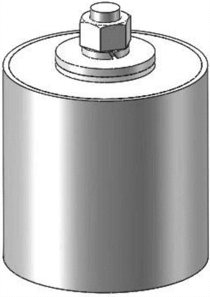 Compact liquid metal battery and assembly method thereof