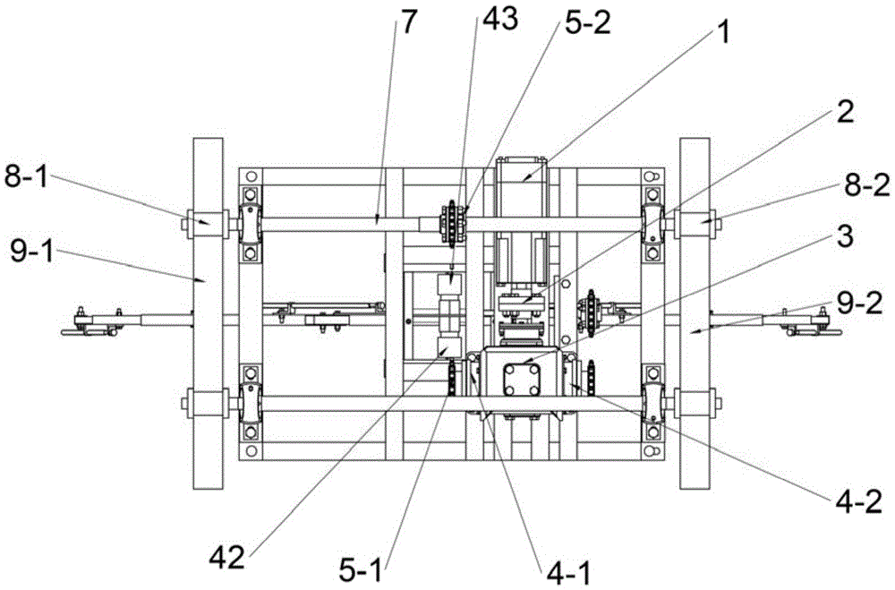 Spray boom system and suspension self-propelled type special multifunctional deformable spraying device for greenhouses