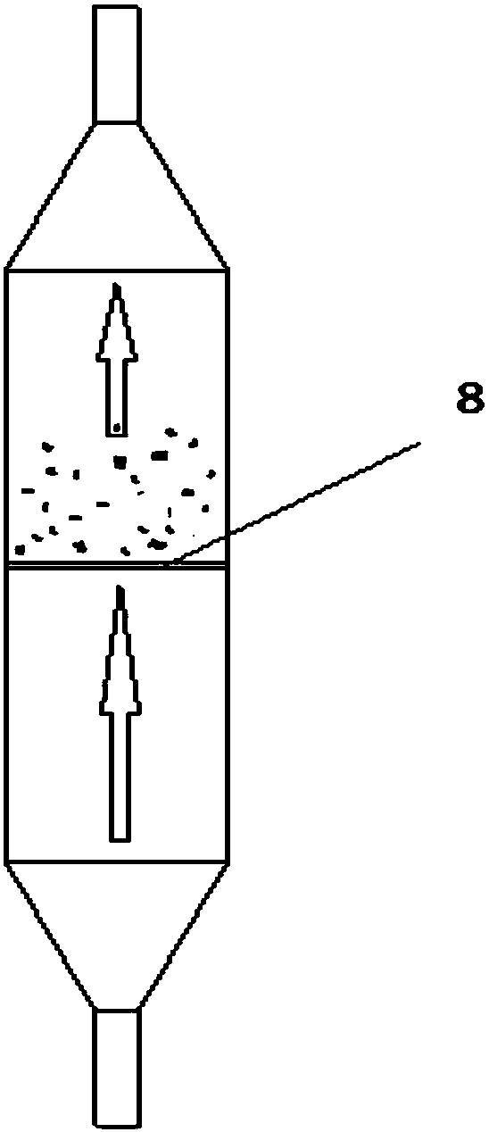 A nanoparticle atomic layer deposition device and method based on space isolation