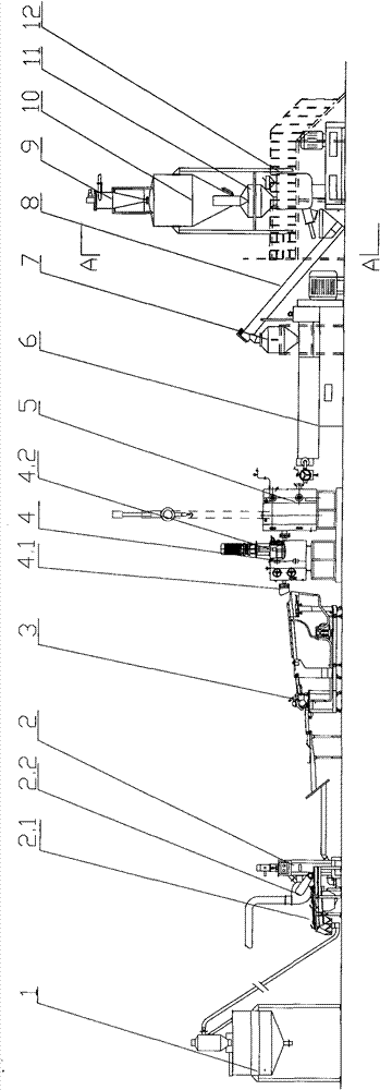 Process for producing regenerated polyester chip by using regenerated bottle chip and device thereof