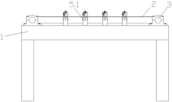 Pile cutting device and pile cutting method