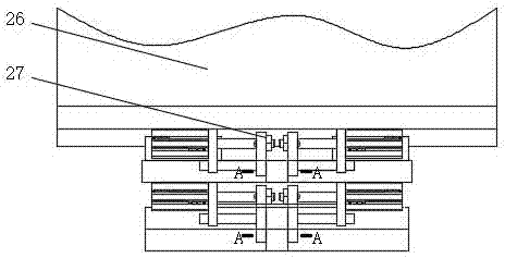 Floating clamping jaw self-adapting to bricking stack