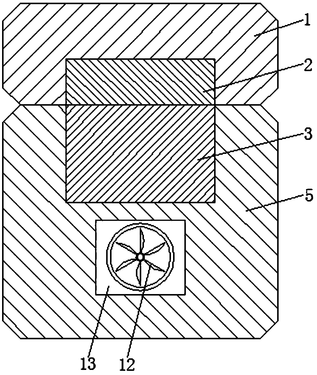 Exhaust auxiliary device for plastic mould