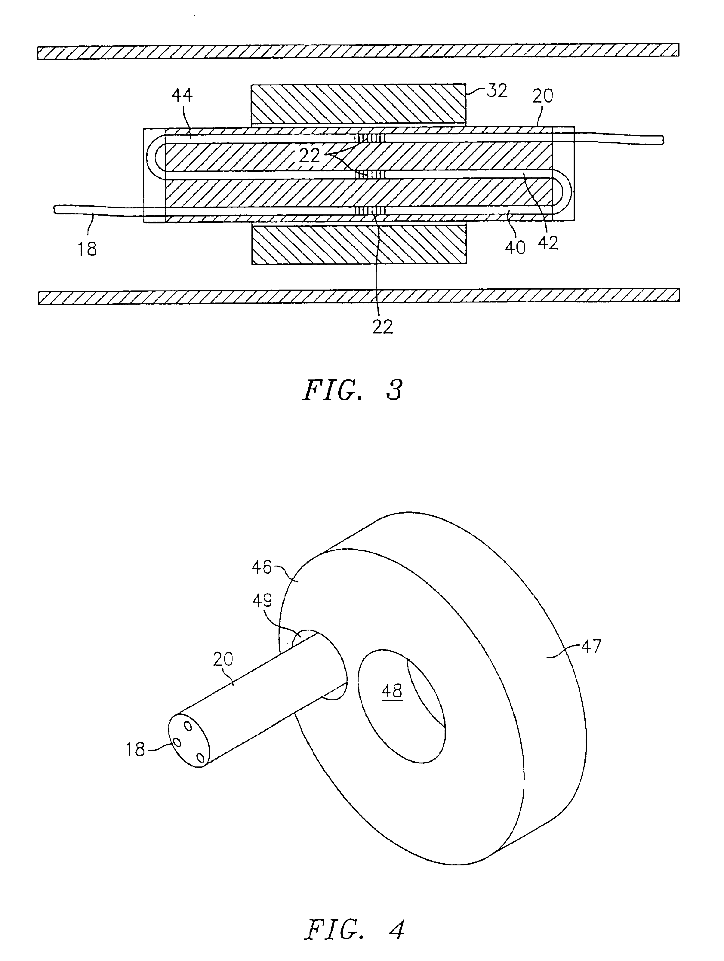 Fiber optic curvature sensor for towed hydrophone arrays