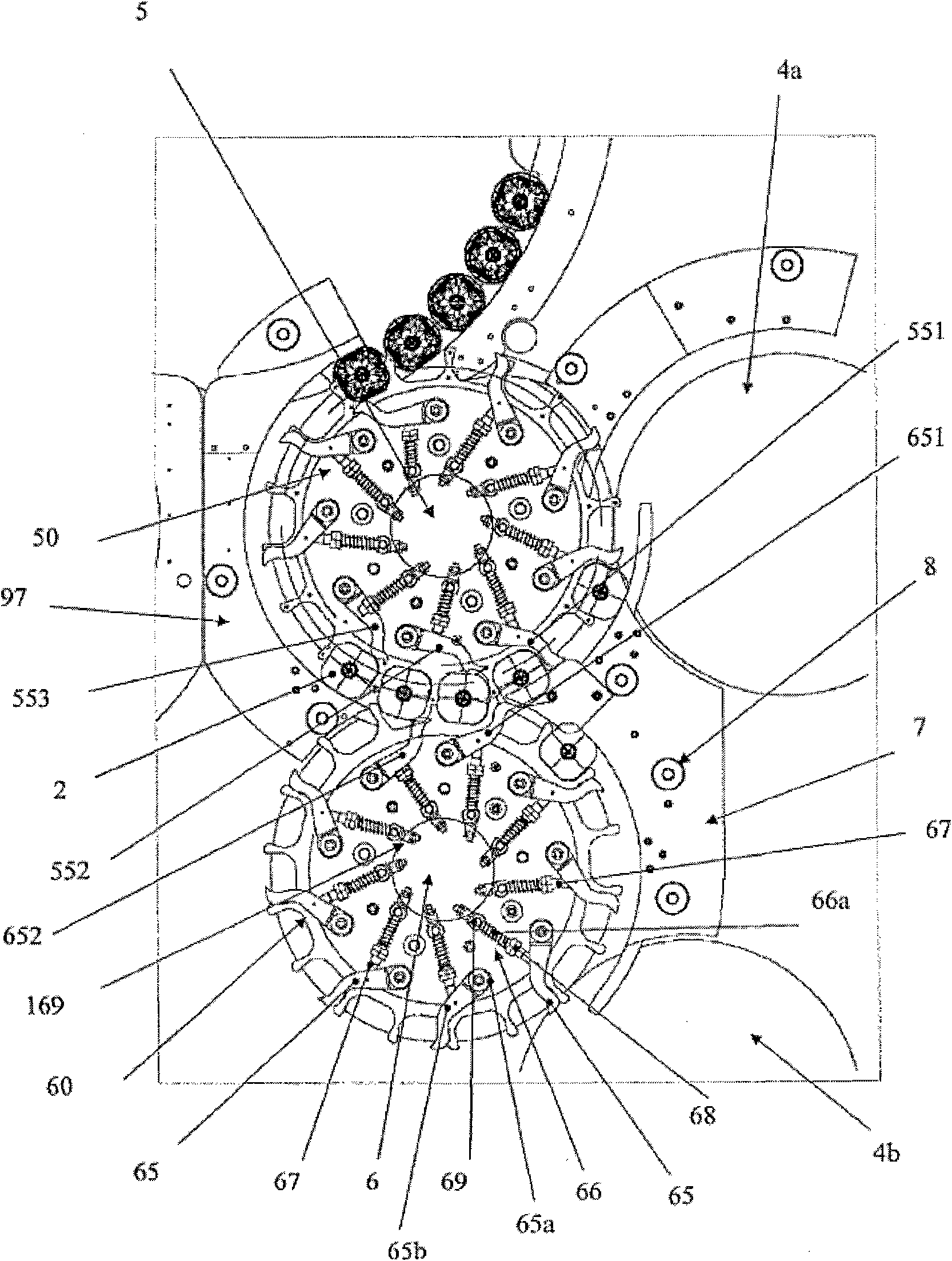 Apparatus for conveying containers with non circular cross section