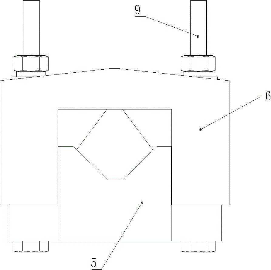 Cable fixing clamp and cable fixing device employing cable fixing clamp