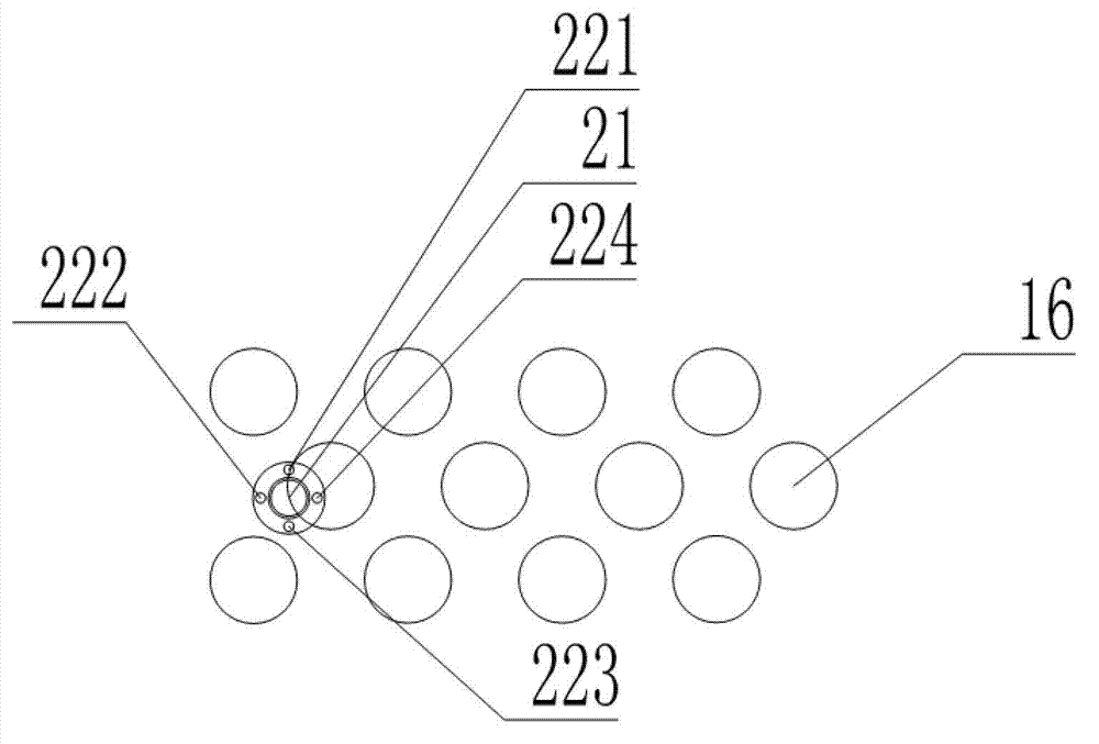 Online cleaning robot based on wireless power supplying and magnetic-induction positioning for condensers