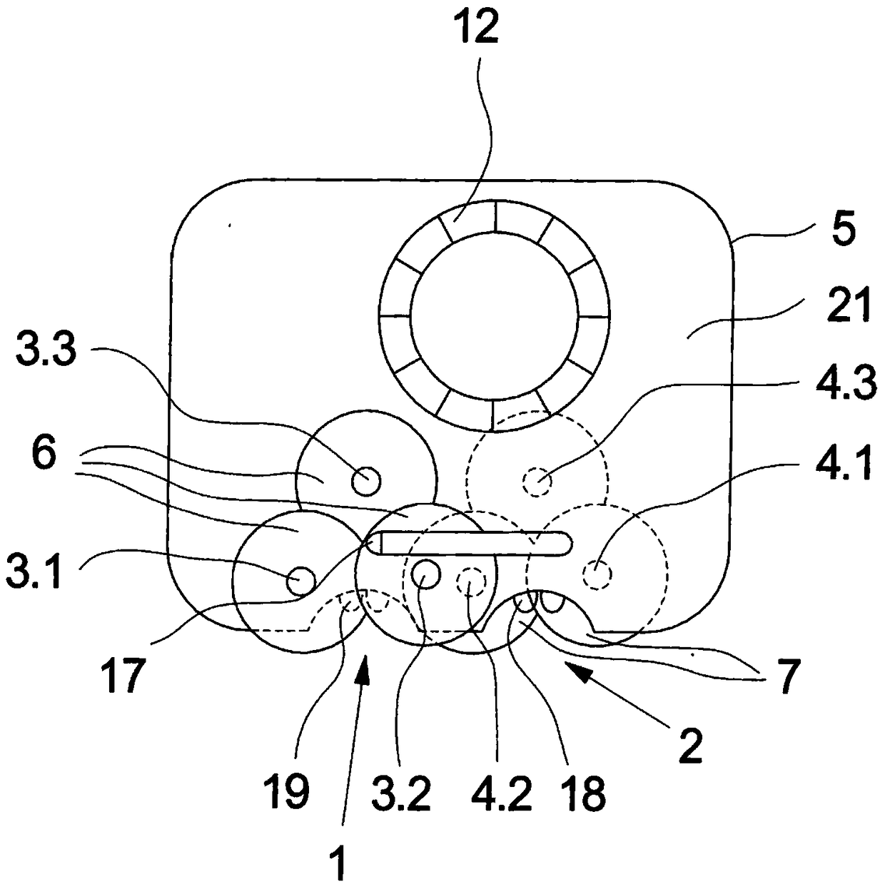 Equipment for twisting multifilament yarns