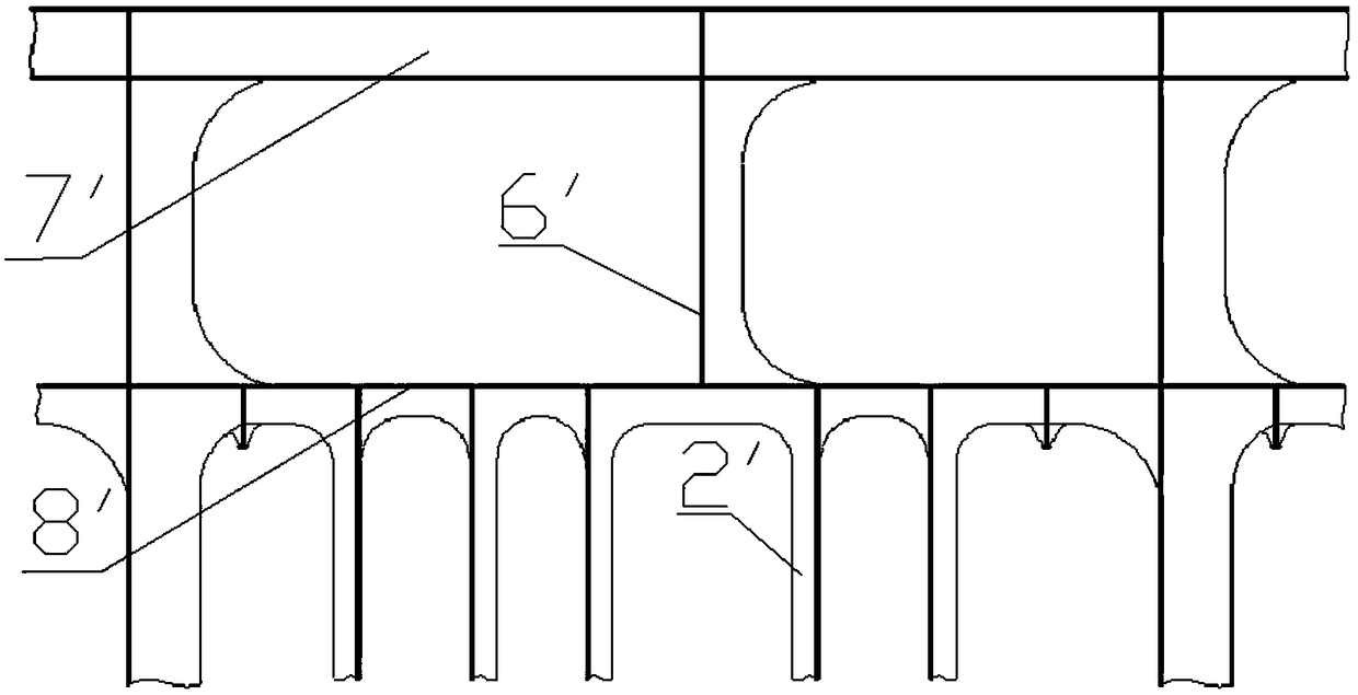 Very large crude carrier with no swash bulkheads and no cross braces