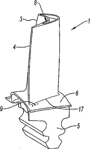 Turbine vane with dusting hole at the base of the blade