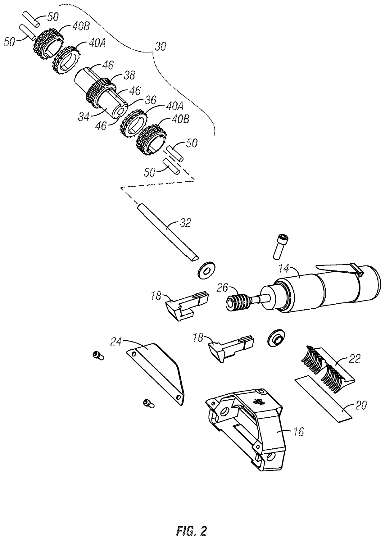 Handheld meat skinner with pinned hybrid tooth roll