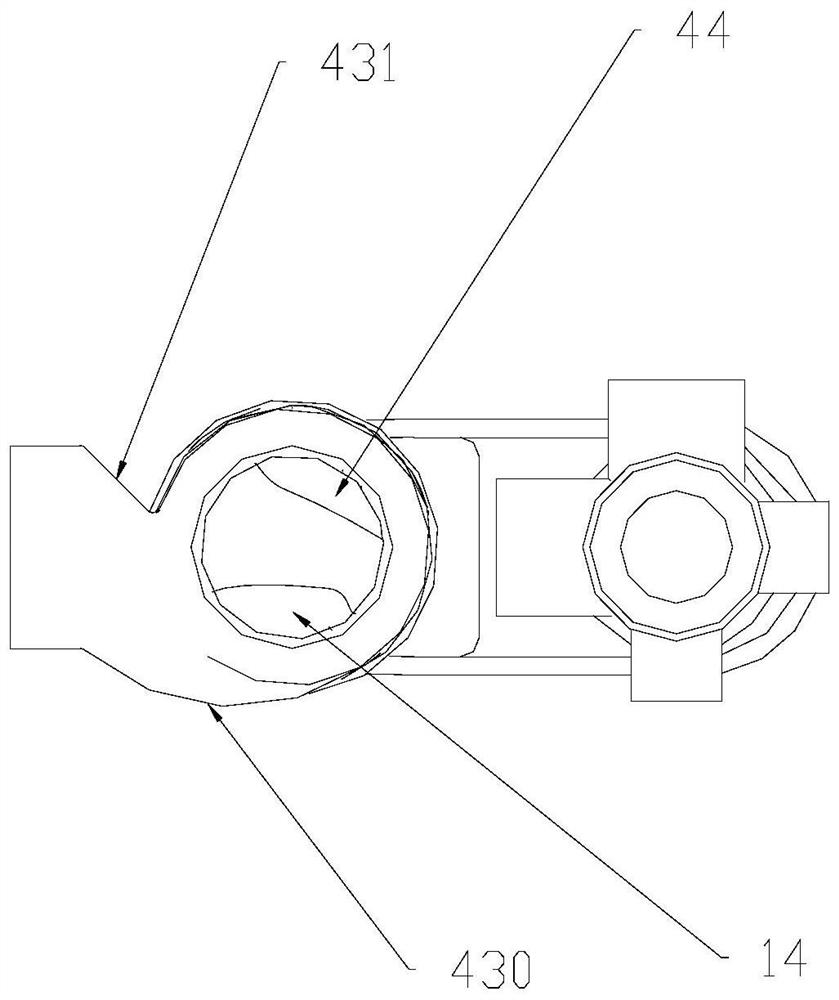 A building same-floor drainage device