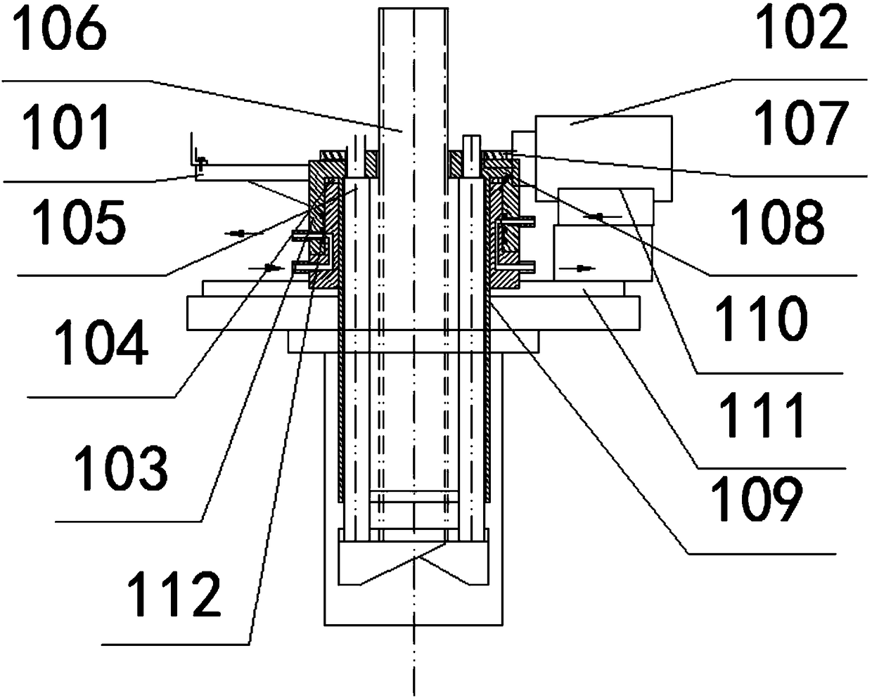 A tree planting device and tree planting method suitable for desert and dry sandy land