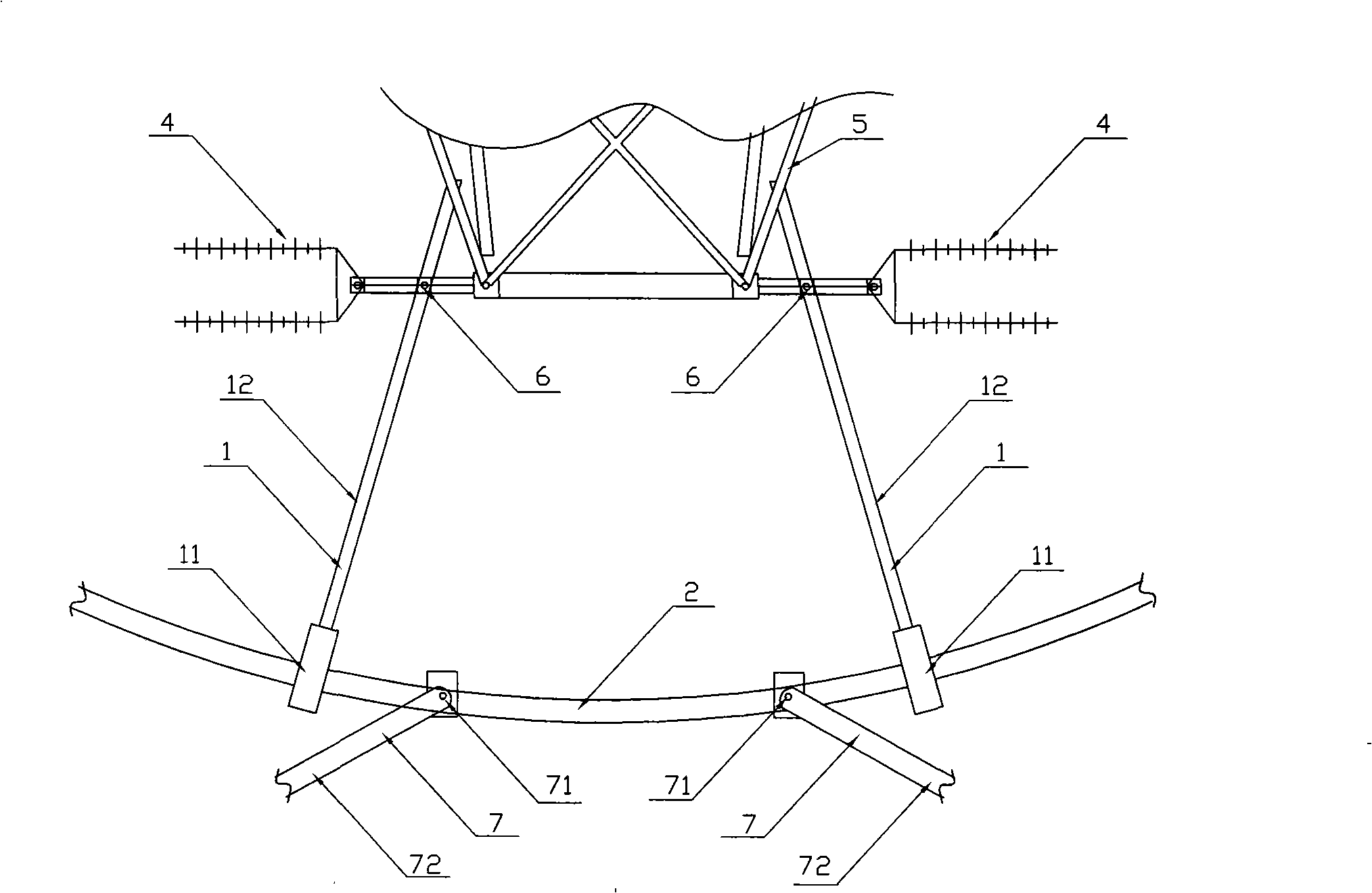 Safety distance extending method for live operation with earth electric potential of tension resistant tower crossarm