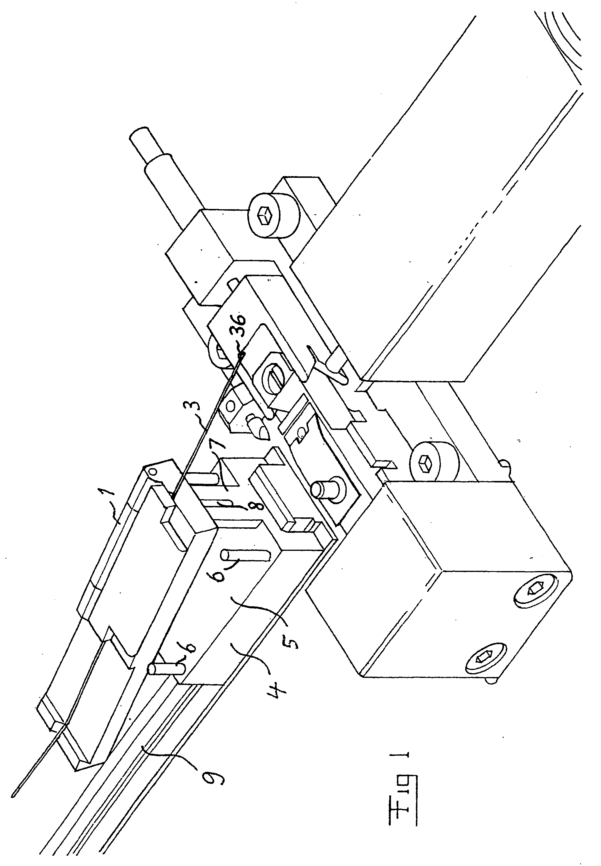 Arrangement and a mehtod for clamping thin rods