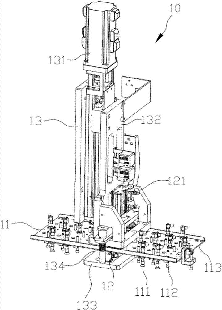 Film sucking and heating mechanism, and insulating feeding, heating and transferring mechanism