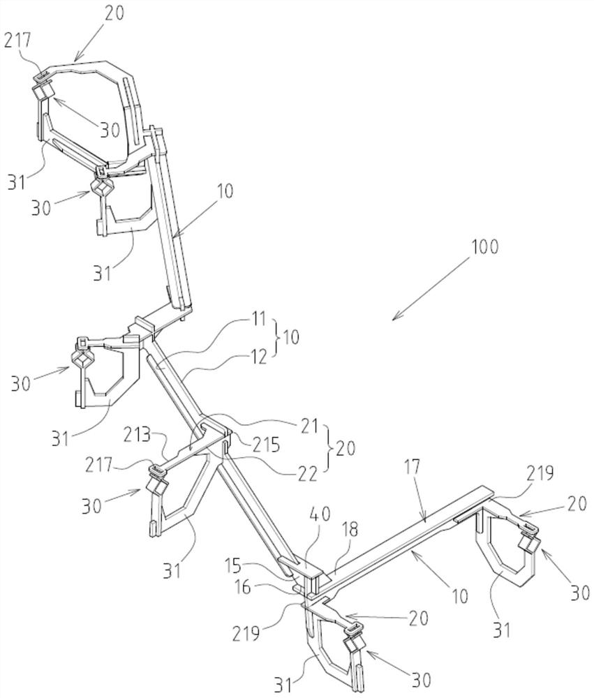 Penetrating and inserting combined type electroplating workpiece clamp