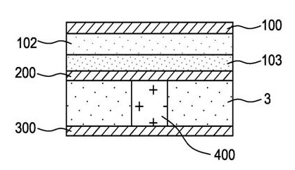 Power generating device including a photovoltaic converter as well as a thermoelectric converter included in the carrier substrate of the photovoltaic converter