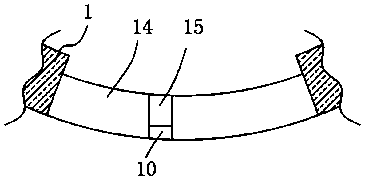 Transporting device for glass bottles