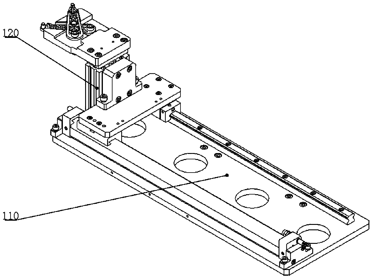 Automatic rocker arm assembling device for meter and assembling method