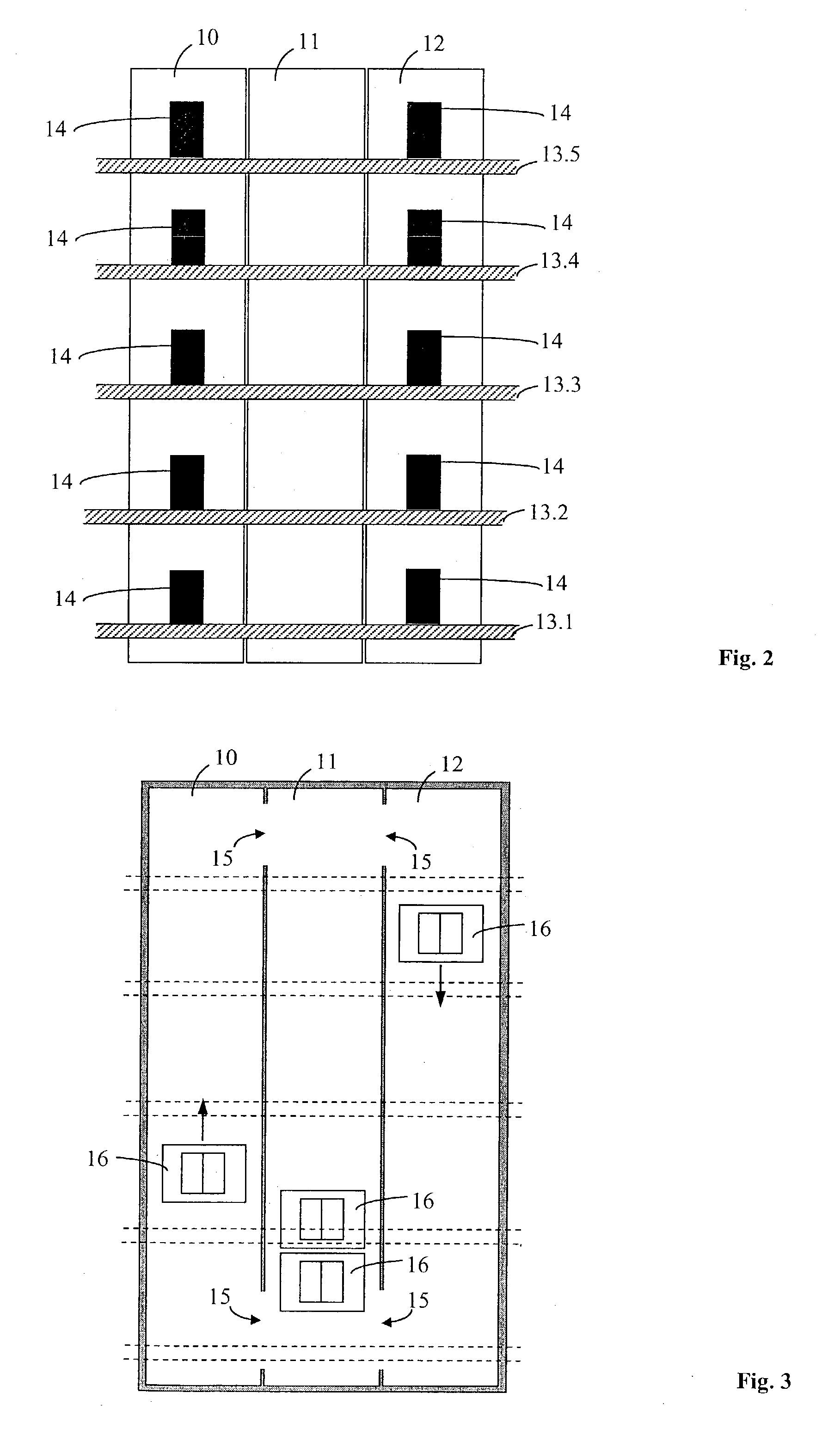 Elevator installation comprising a number of individually propelled cars in at least three adjacent hoistways