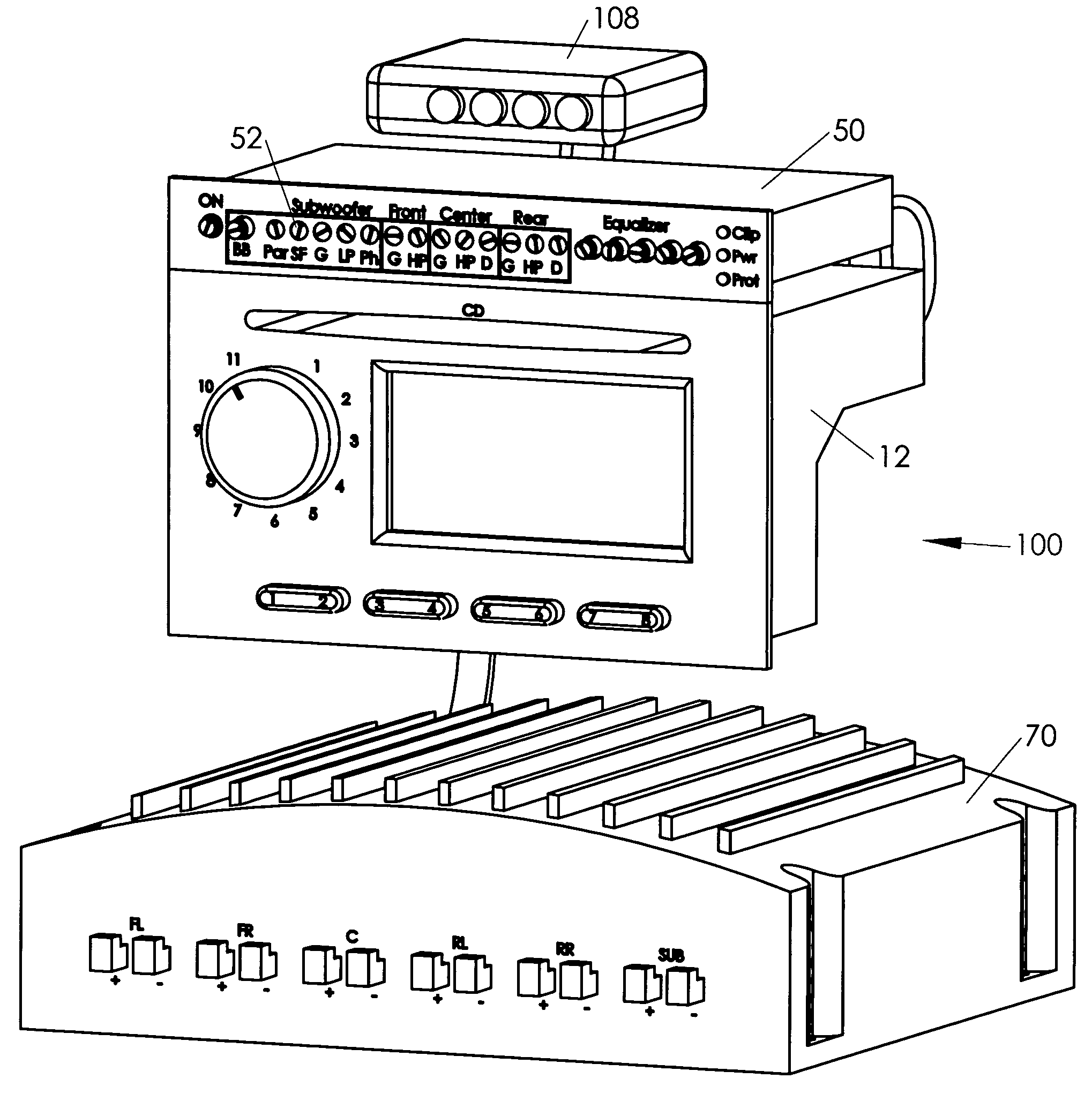 Car audio amplifier with remote control panel