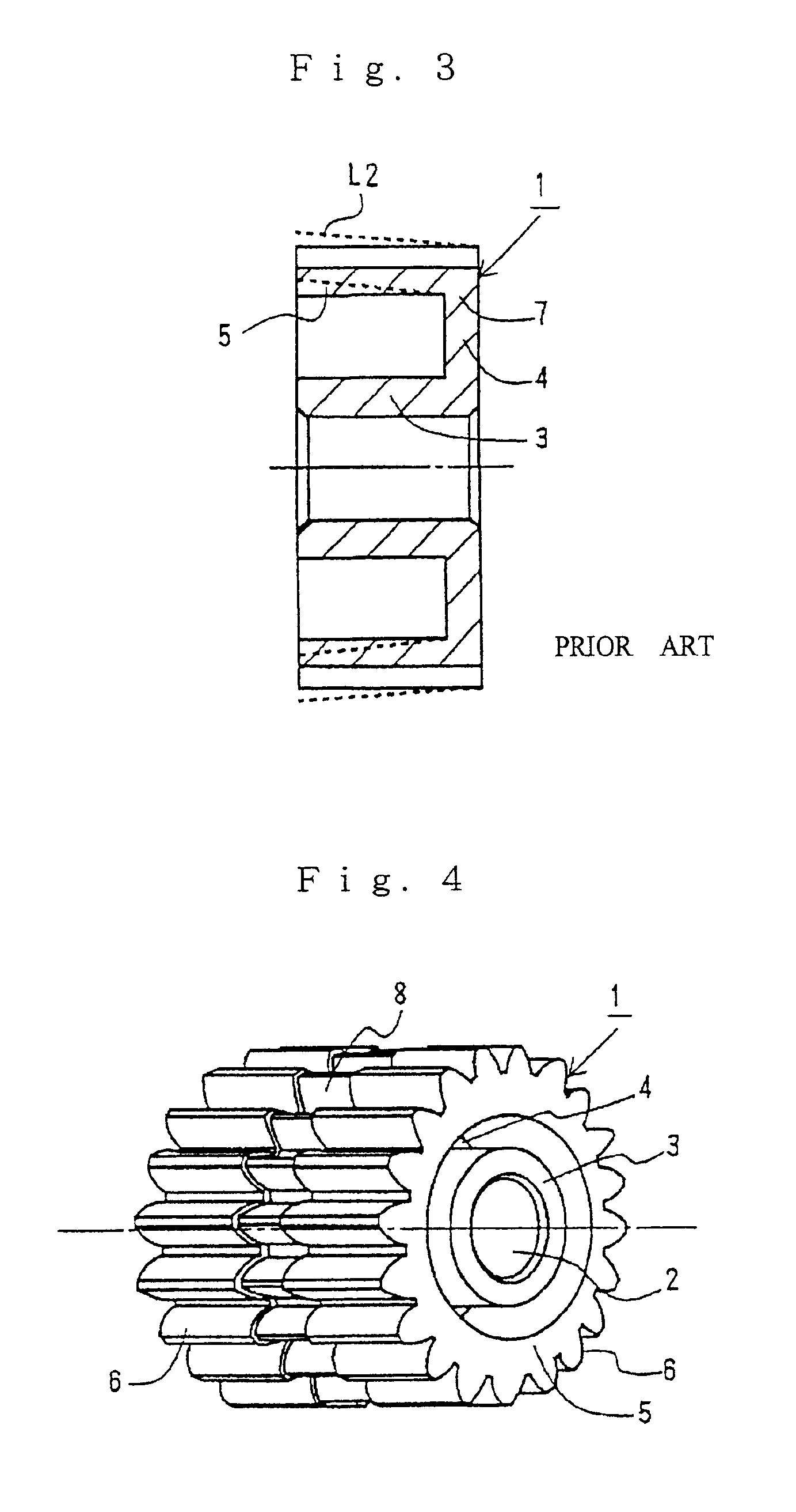 Gear made of resin, and mold structure