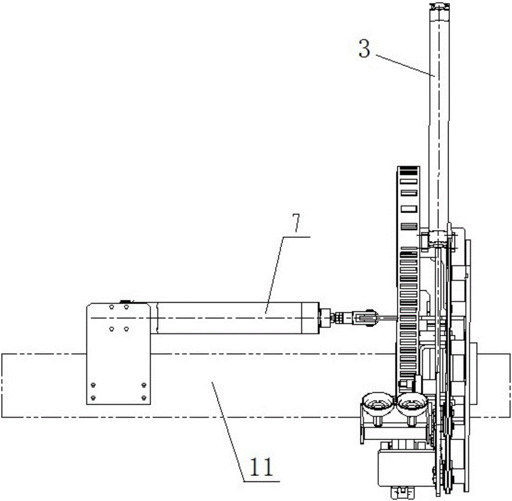 Vane flipping device for vanes of louver vehicle