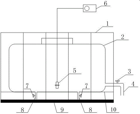 Automatic control device for water for bridge pier column maintenance